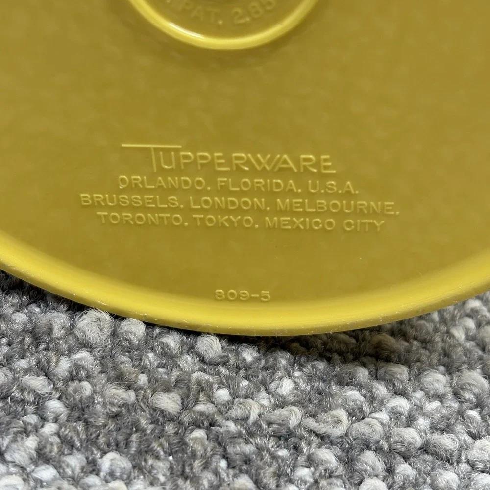 Vintage 1970's Tupperware Yellow Round Nesting‎ Canister 7 In Tall